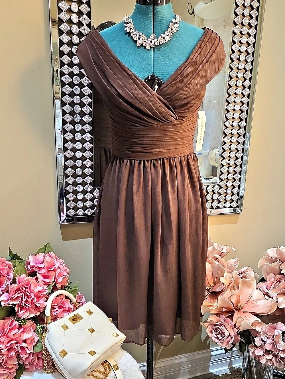 Nwt 4 $148 Maggie London Brown Mini Dress